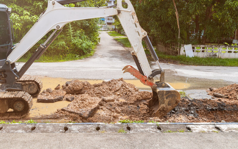 Water mainline leak excavation
